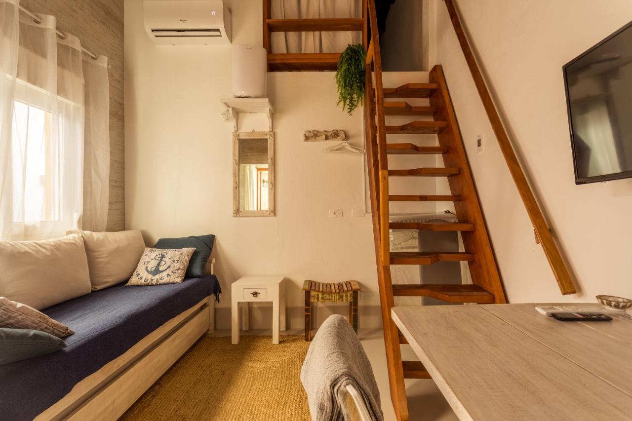 Casa D'Aroeira Residencial Boutique - Centro De Juquei - 2 Quadras Do Mar - Servico De Praia - Roupa De Cama 600 Fios Algodao Egipcio - Toalhas Banho E Praia - Tudo Novo - Estacionamento Interno - Cozinha - Consulte Unidades Com Ofuro Hidro E Cromote Екстериор снимка
