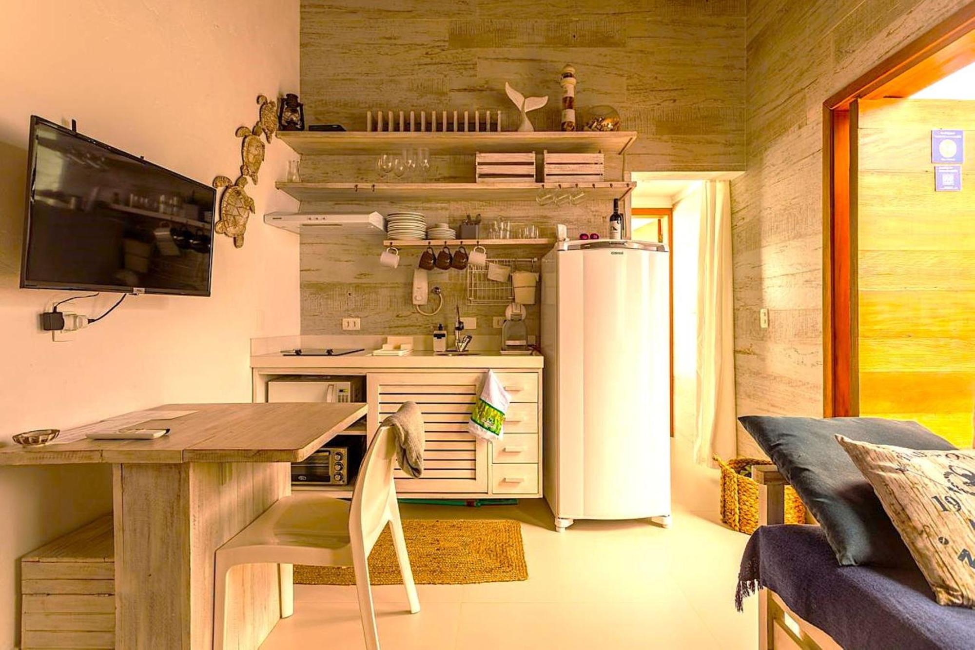 Casa D'Aroeira Residencial Boutique - Centro De Juquei - 2 Quadras Do Mar - Servico De Praia - Roupa De Cama 600 Fios Algodao Egipcio - Toalhas Banho E Praia - Tudo Novo - Estacionamento Interno - Cozinha - Consulte Unidades Com Ofuro Hidro E Cromote Екстериор снимка
